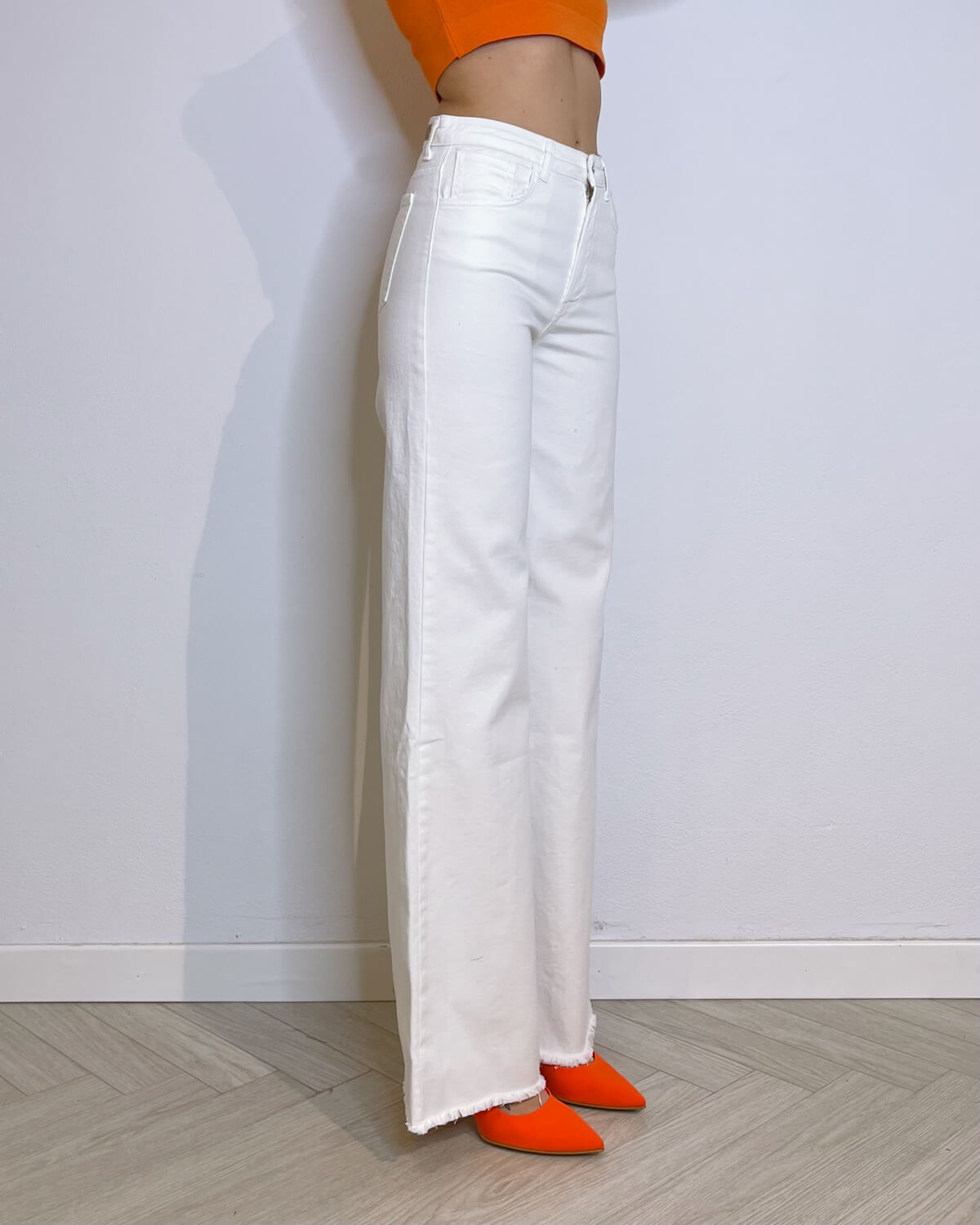 JEANS A PALAZZO BIANCO - Mirror Clothing