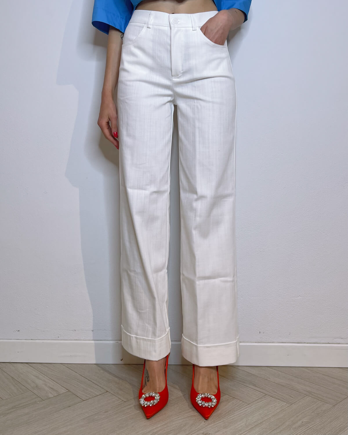 JEANS BIANCO A PALAZZO CON RISVOLTO - Mirror Clothing