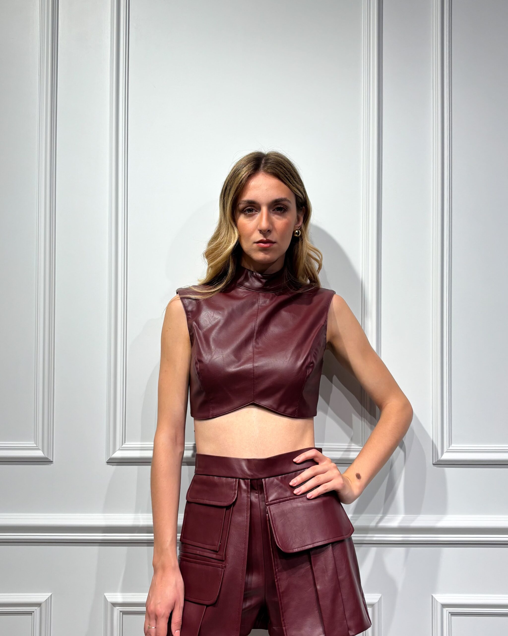 CROP TOP IN ECOPELLE - LARA - SILENCE LIMITED