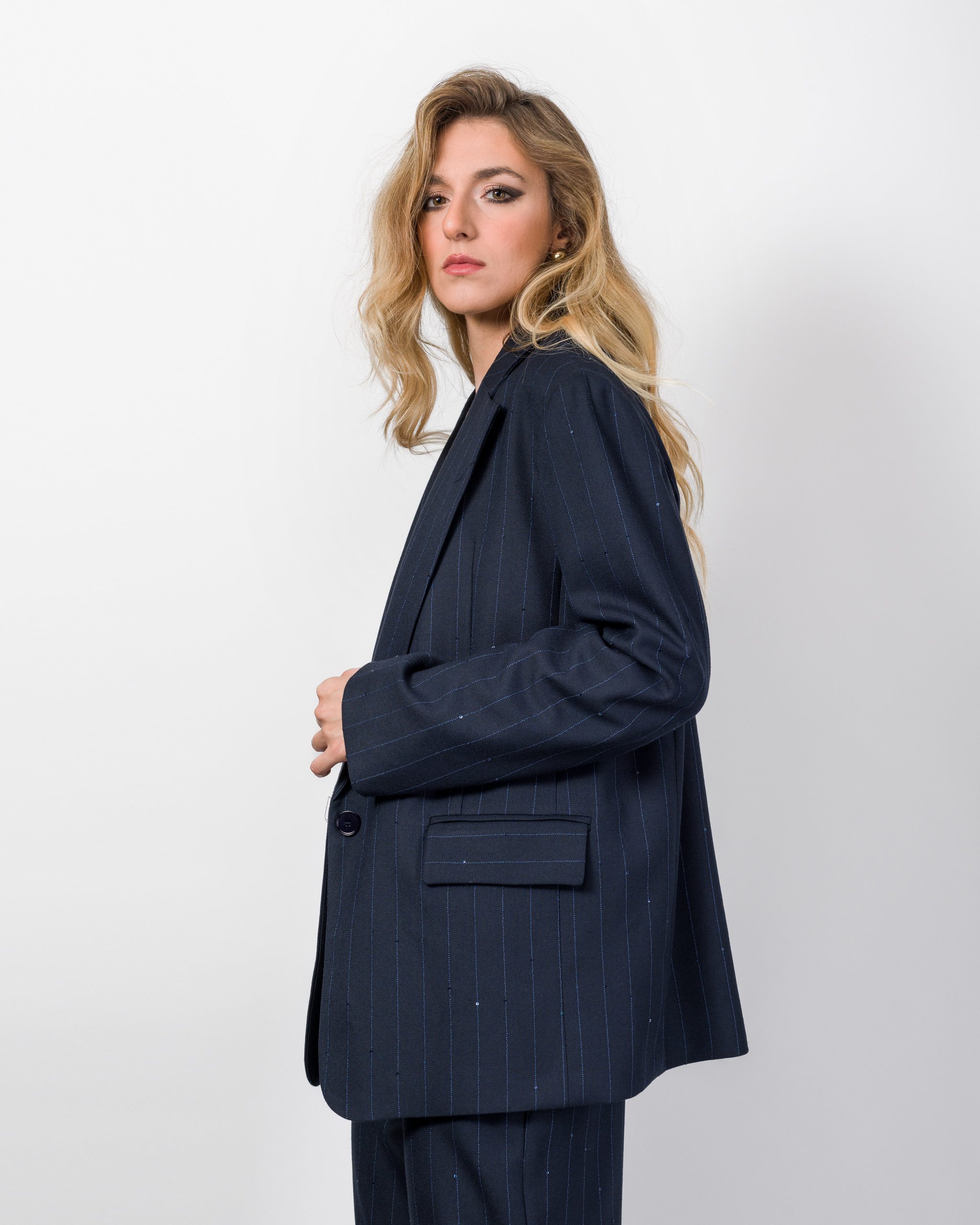 Alternative view of BLAZER OVERSIZE GESSATO CON MICRO PAILLETTES - ALMA - KONTATTO