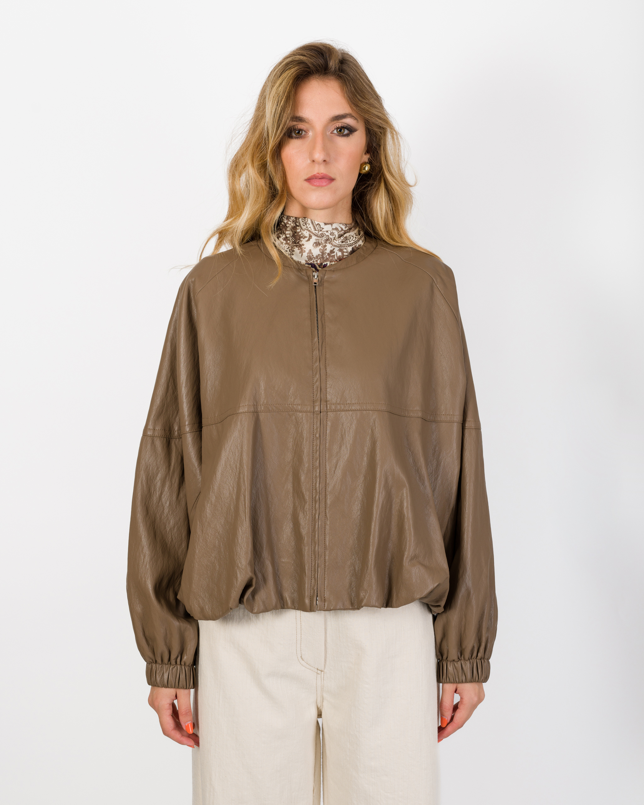 Alternative view of BOMBER IN ECOPELLE CON COLLO ALLA COREANA E ARRICCIO - ELEH