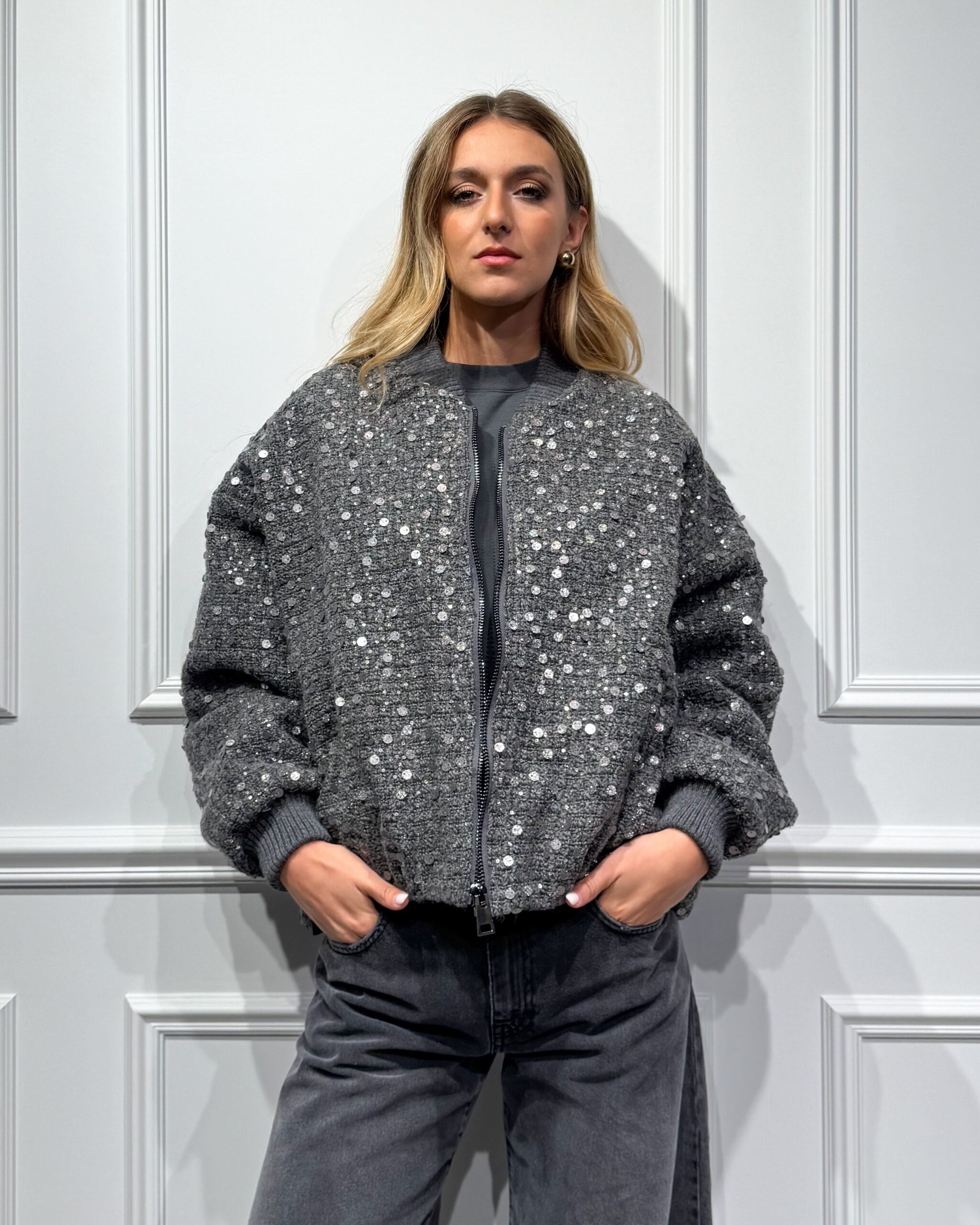 Alternative view of GIUBBOTTO BOMBER CON PAILLETTES - TENSIONE IN