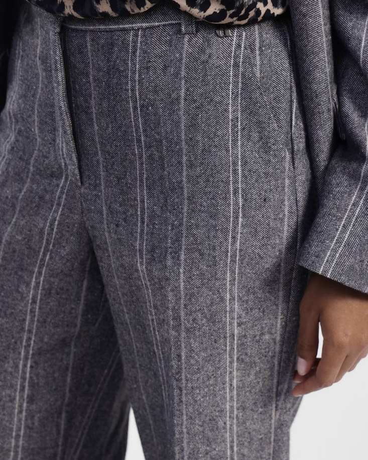 Alternative view of PANTALONE FLARE SPIGATO CON RIGA - PAMELA - DIXIE