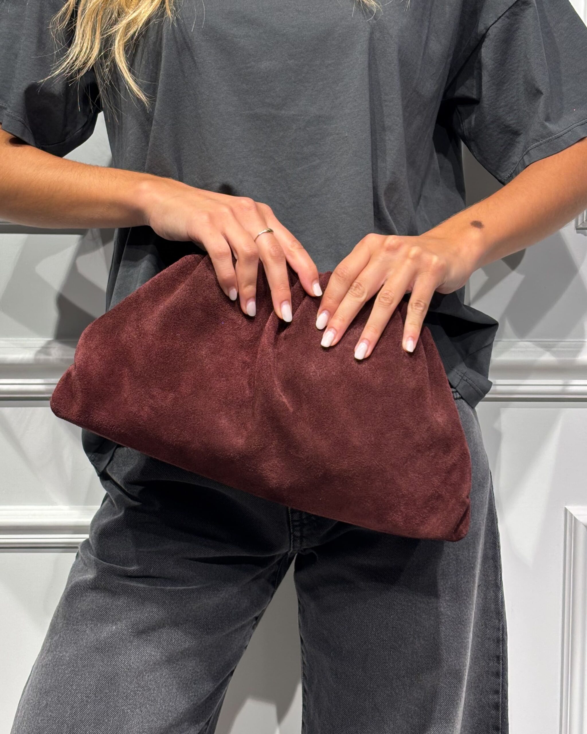 BORSA MAXI CLUTCH IN SUEDE
