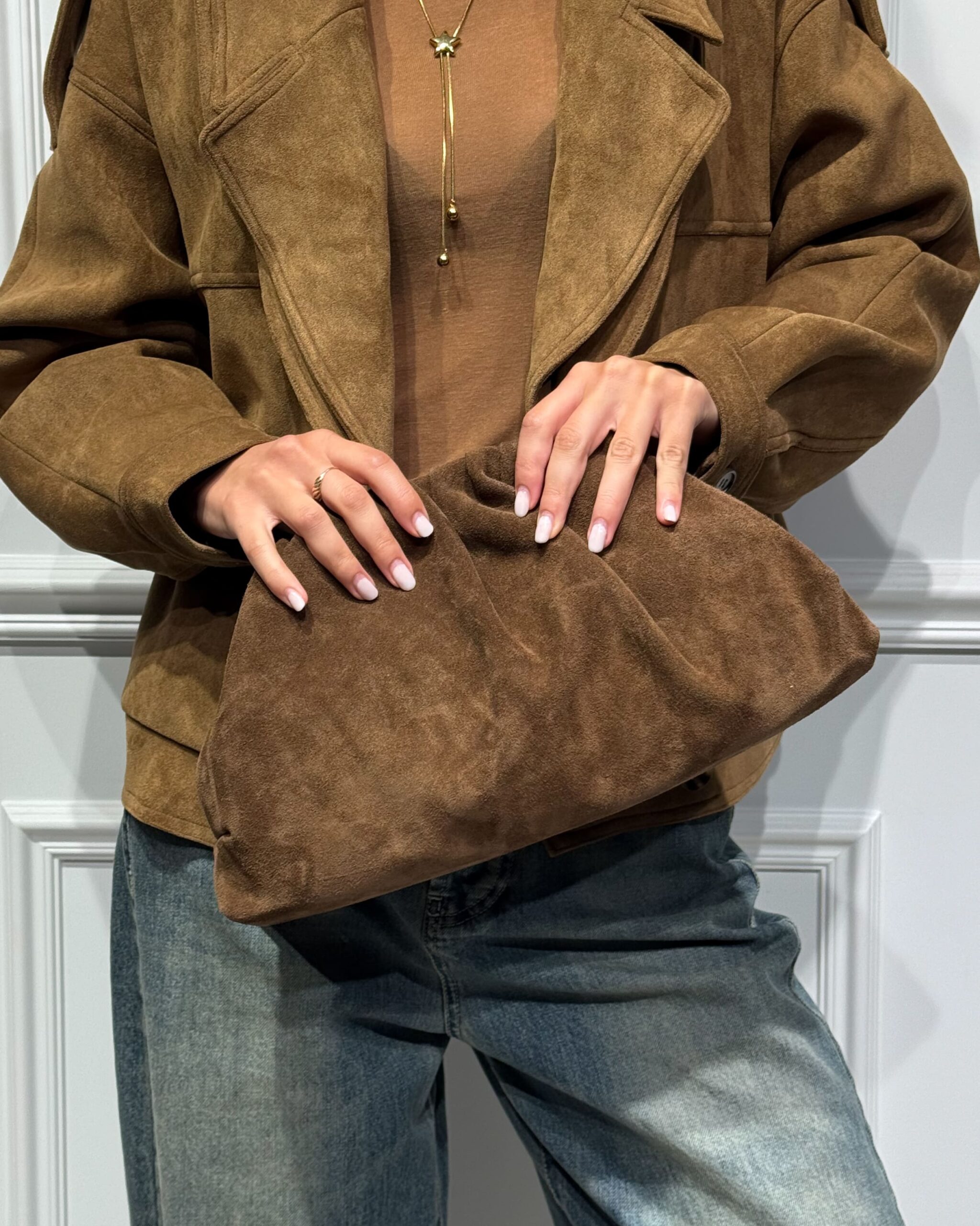 BORSA MAXI CLUTCH IN SUEDE