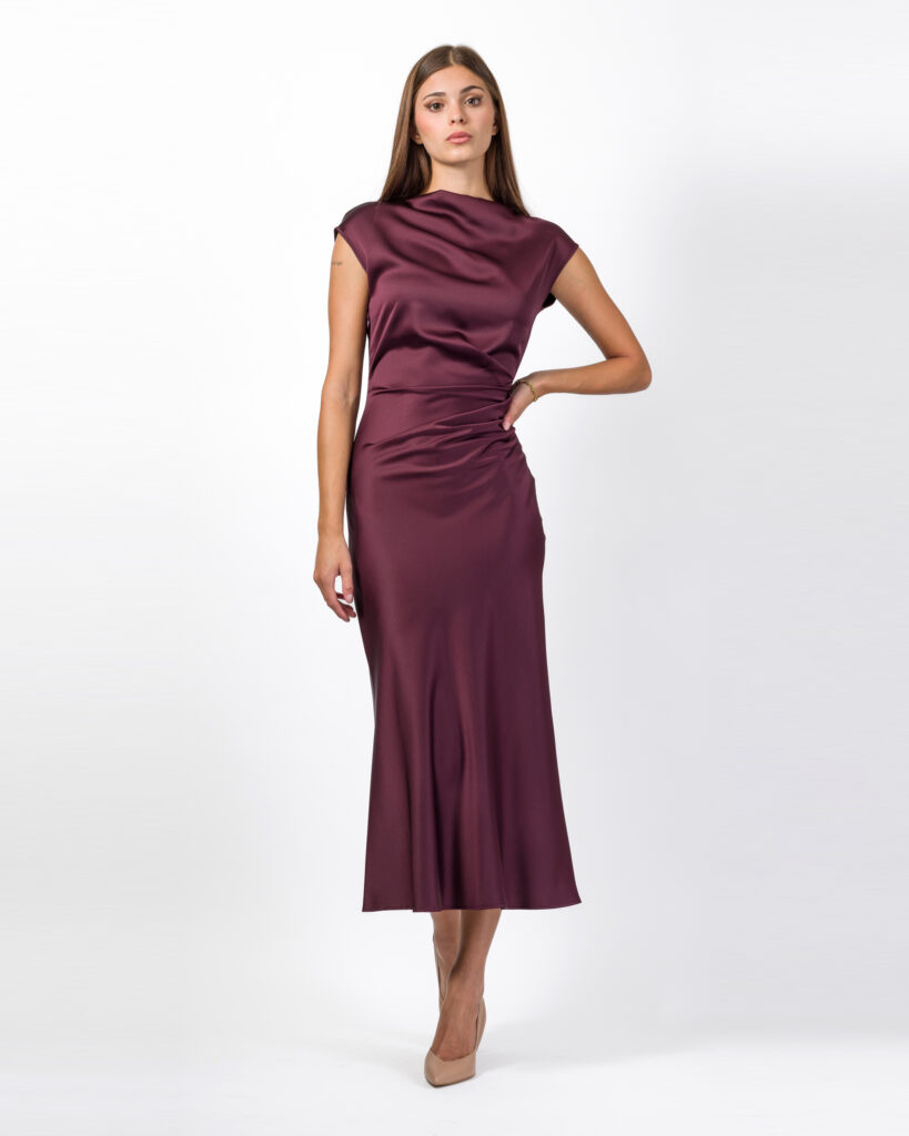 abito-drappeggiato-in-raso-cena-aziendale-mirror