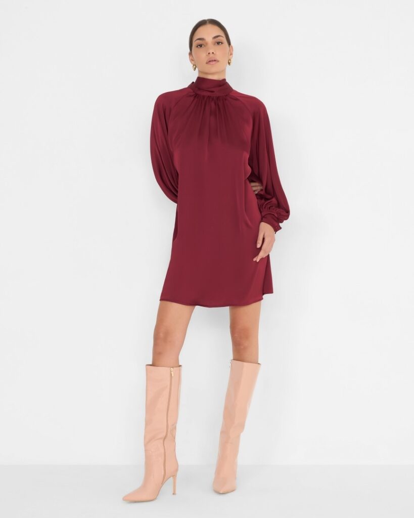 abito-in-raso-bordeaux-con-fiocco