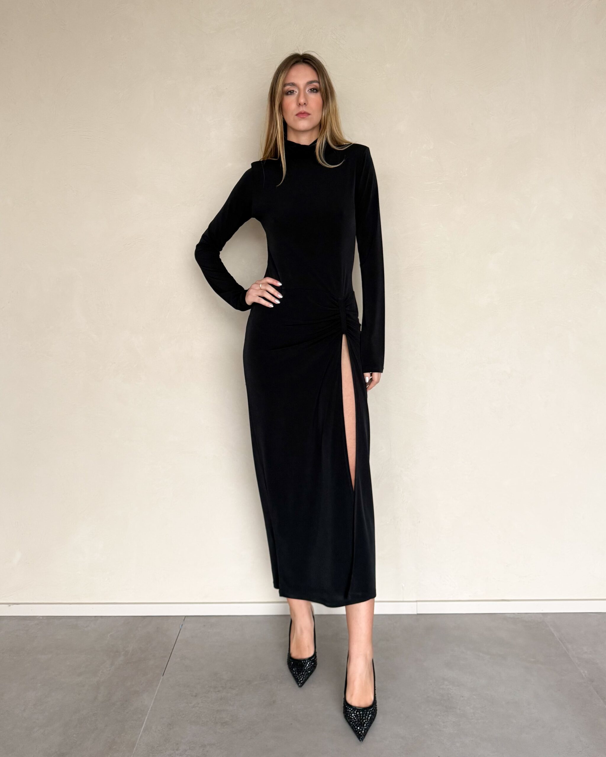 ABITO MIDI CON NODO E SPACCO - KONTATTO