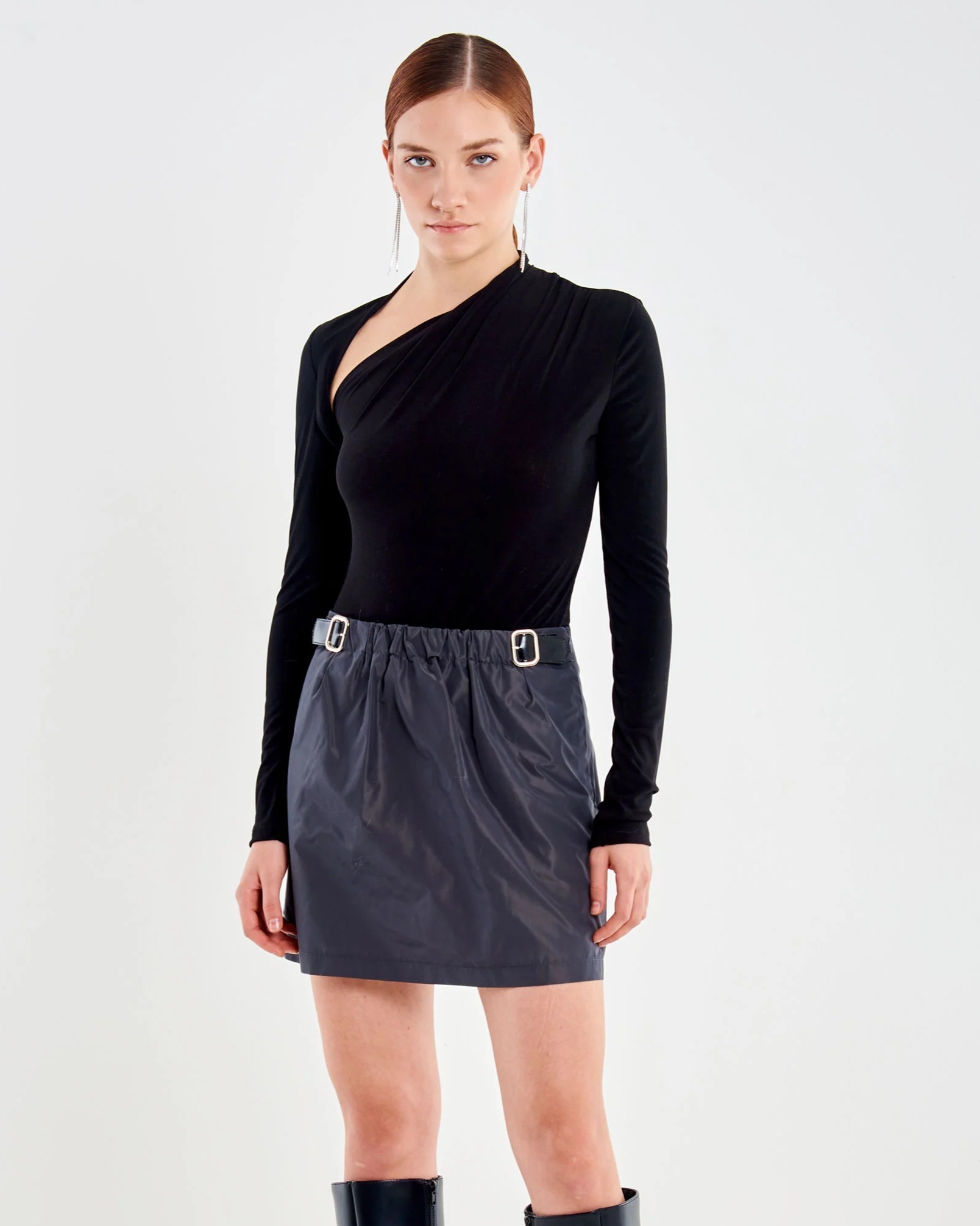 BODY CON SCOLLO ASIMMETRICO - VICOLO