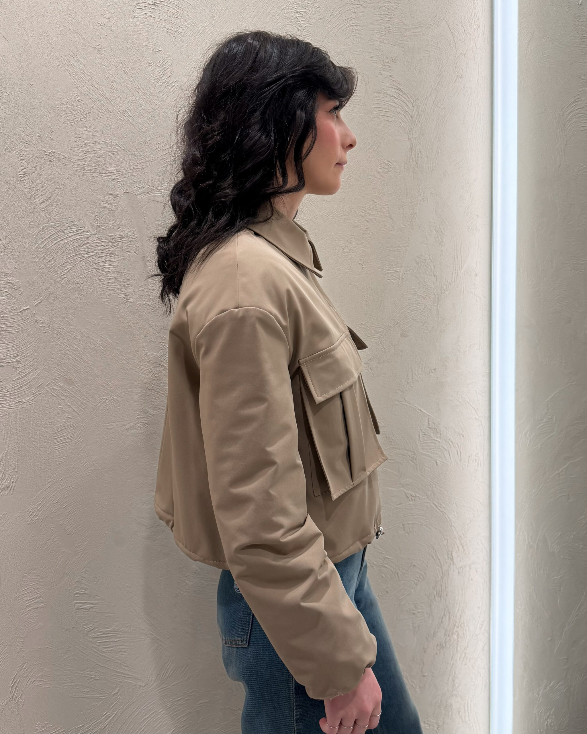 Alternative view of BOMBER CROP CON TASCONI E COULISSE - SILENCE LIMITED