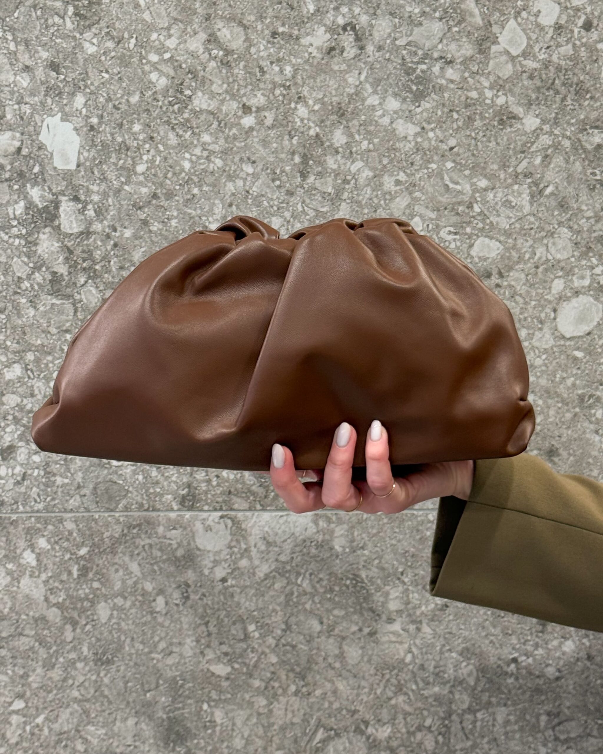 BORSA MAXI CLUTCH IN PELLE