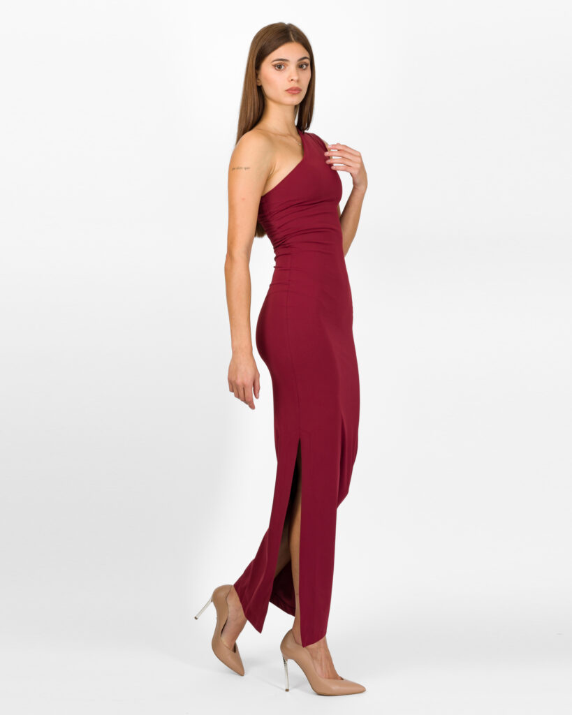 outfit-natale-donna-abito-monospalla