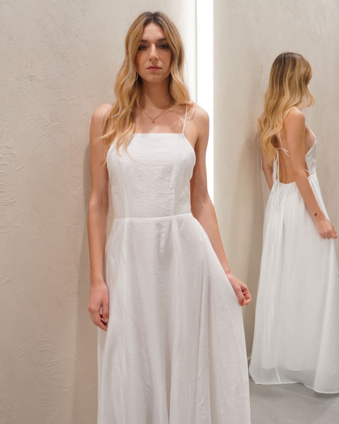 ABITO LUNGO SVASATO CON SCHIENA SCOPERTA - ELEH