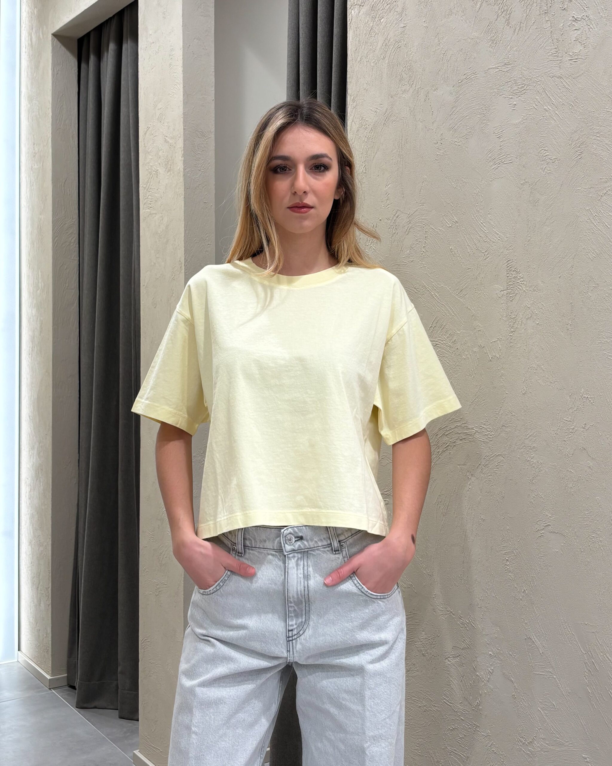 Alternative view of T-SHIRT CROP BOXY-FIT - VICOLO