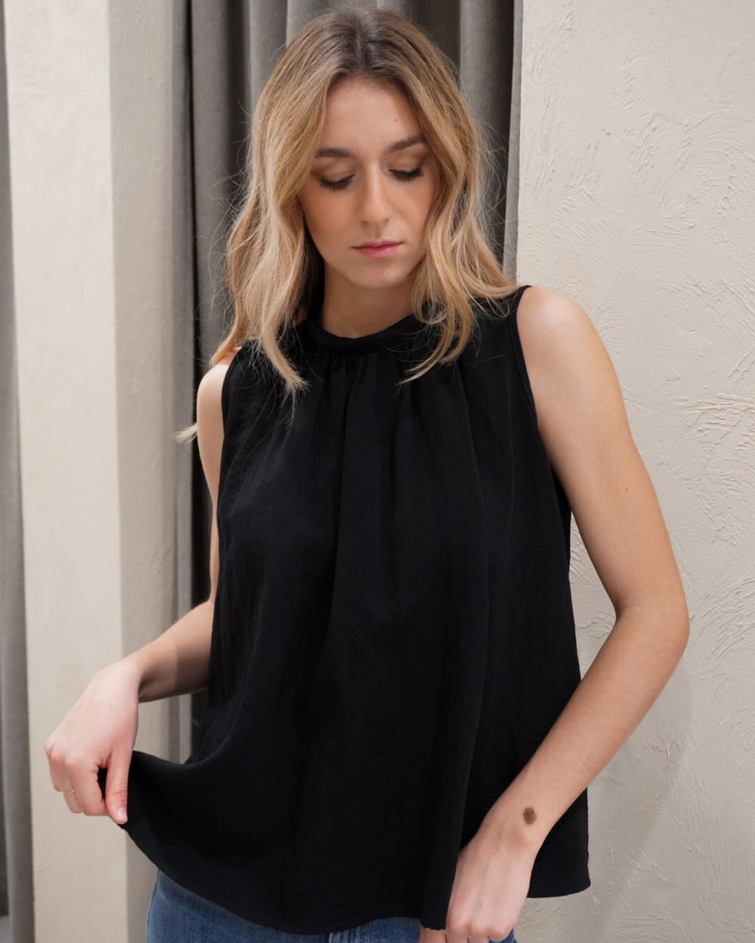 Alternative view of TOP SMANICATO SVASATO - ELEH