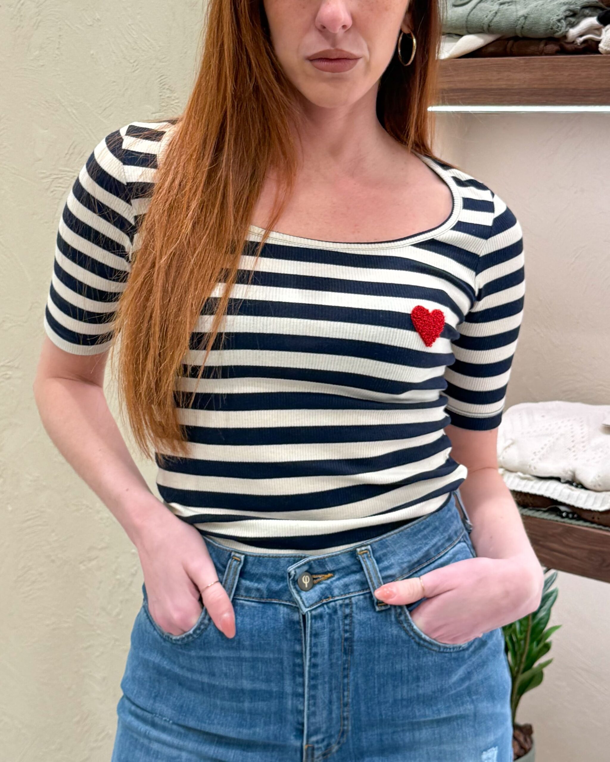 Alternative view of T-SHIRT A RIGHE CON CUORE BOUCLÉ - VICOLO