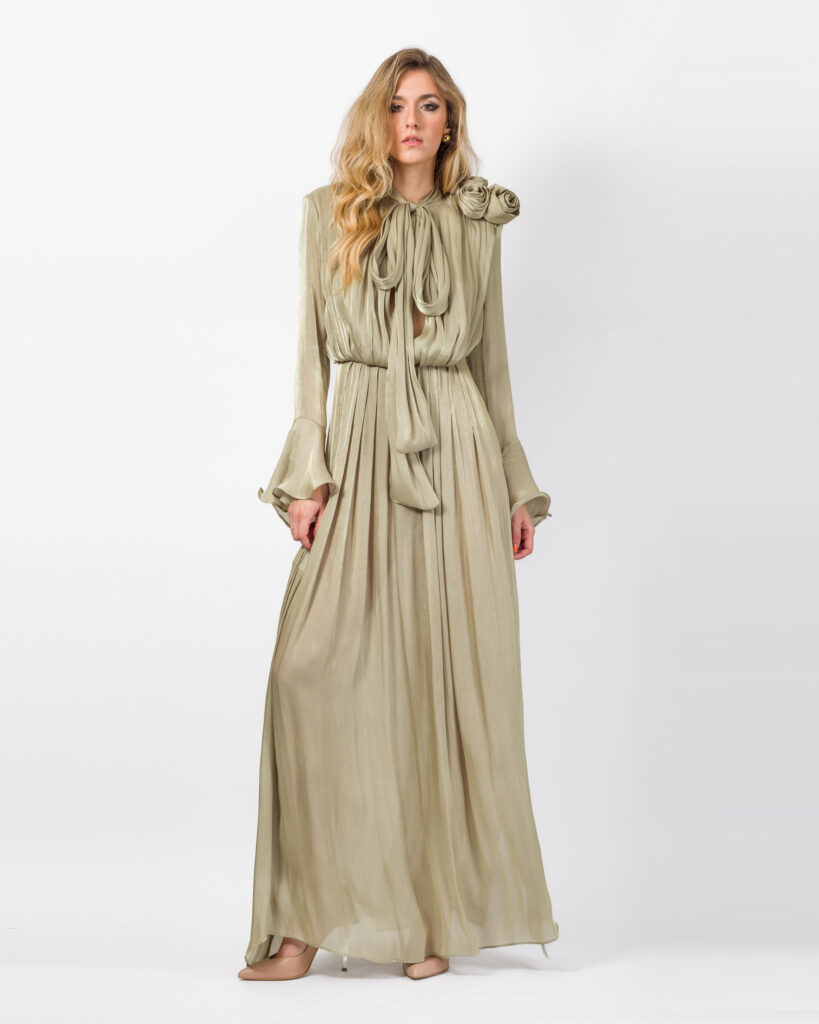 abiti-cerimonia-donna-2026-tendenze-abito-lungo-con-rose