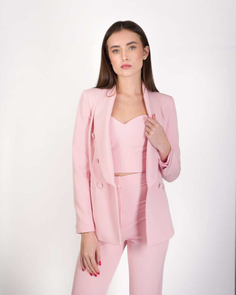 abiti-cerimonia-donna-guida-tailleur