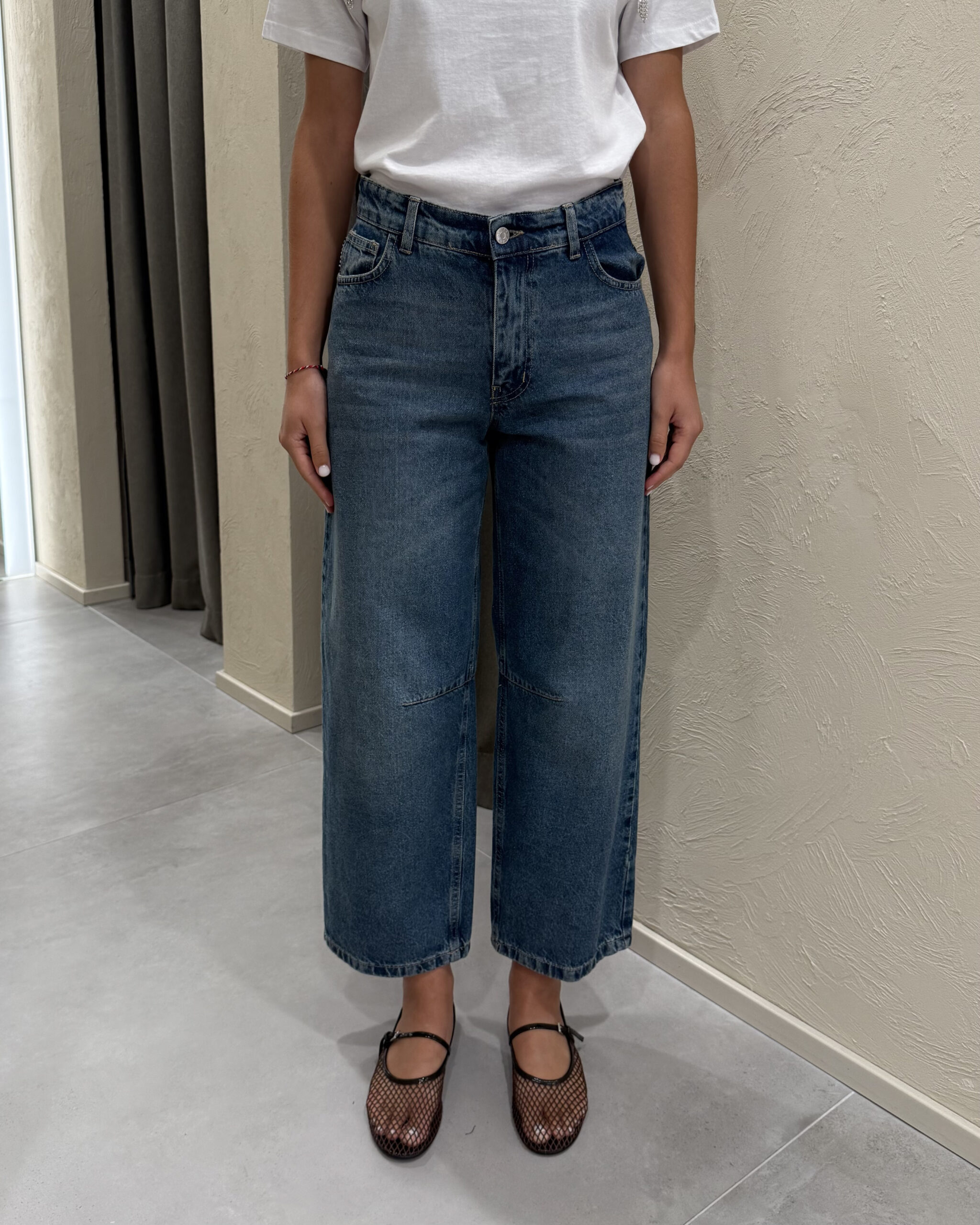 Alternative view of JEANS CARROT-FIT CON PINCES - JUDO - HAVEONE