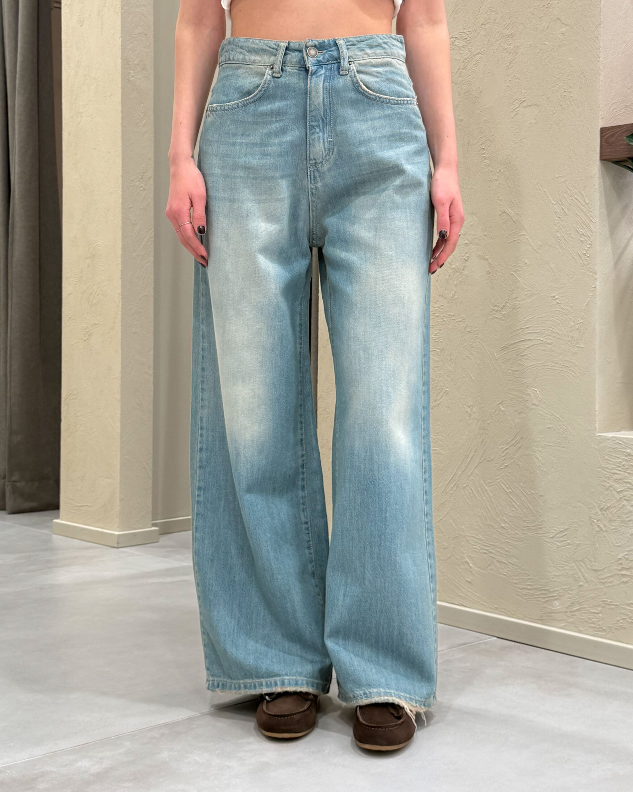 Alternative view of JEANS WIDE-LEG CON MAXI TASCHE - GIUSI - TENSIONE IN