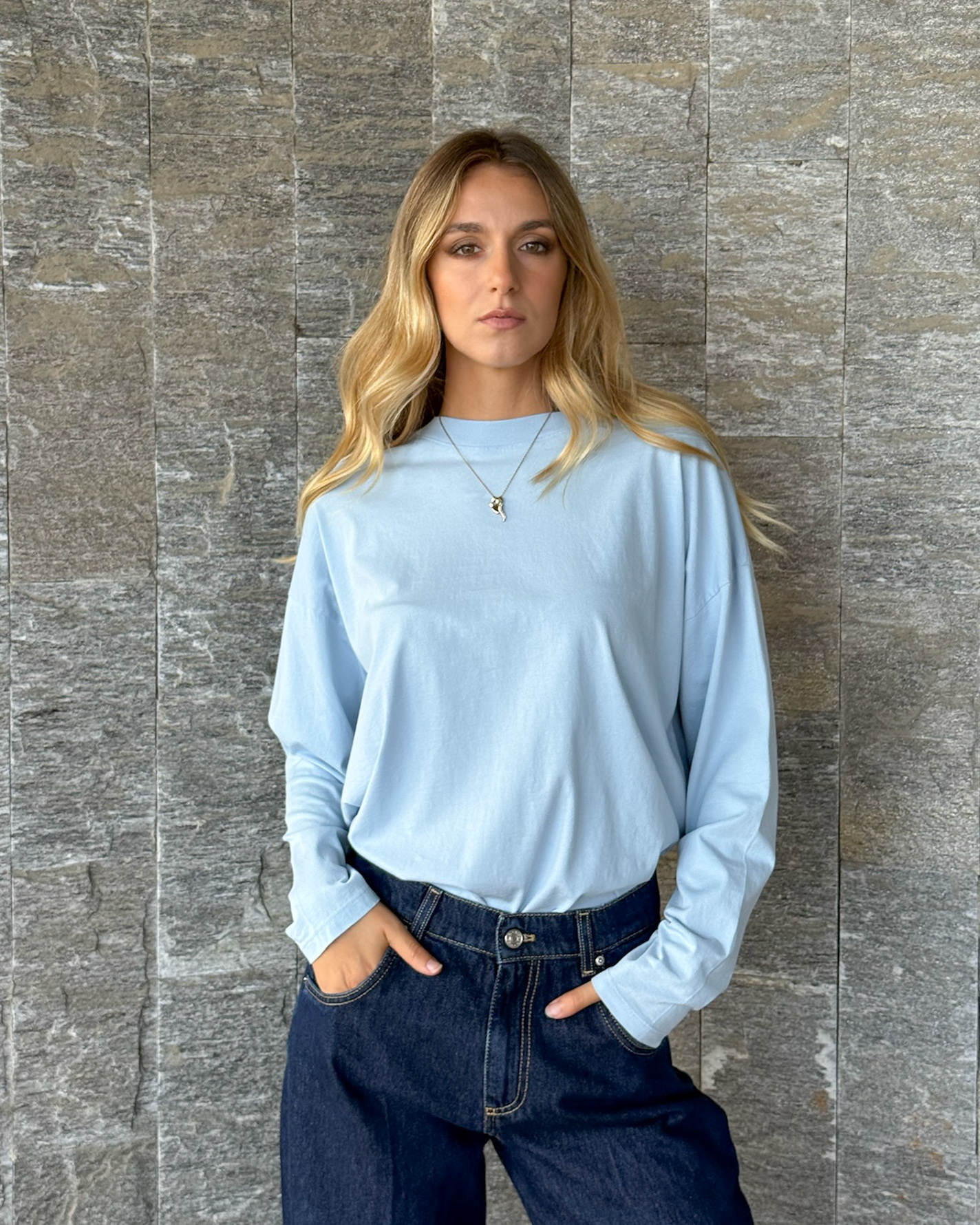 Alternative view of T-SHIRT IN COTONE A MANICA LUNGA - VICOLO